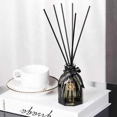خرید بطری عطر درمانی شیشه ای 130 میلی لیتر، شصت گوشه ای دیفوزور چوبی بطری های خالی برای خانه و هتل online manufacture
