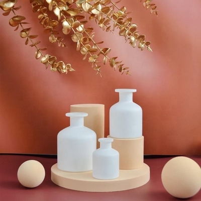 Guter Preis 200 ml Aroma Reed Diffusor Flasche Leere Runde Form Kundenstil Farbe Online