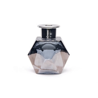 Buon prezzo Bottiglia di diffusore di canna fredda poligonica da 200 ml personalizzata con coperchio in linea